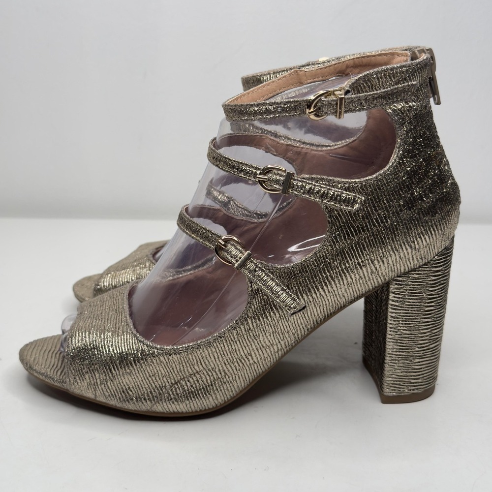 Report Deschutes Heeled Sandals Women 7W Gold Metallic Triple Strap Block Heel - Picture 4 of 10
